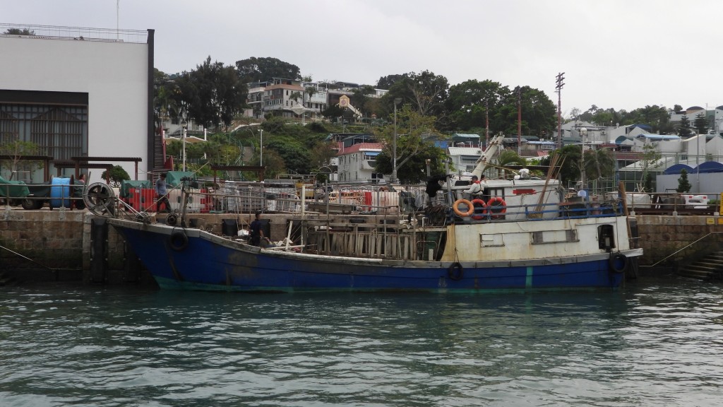 三內地漁民涉闖大鴉洲水域 非法使用蛇籠捕魚遭檢控