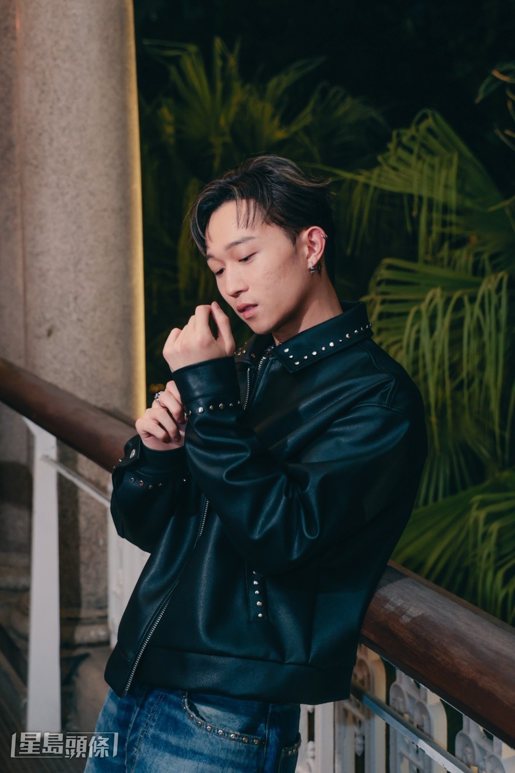 他透露，做Gym和在擂台上打沙包是自己常用的減壓方式。