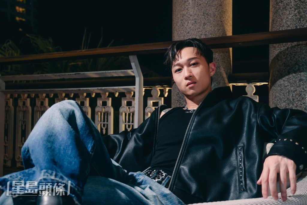 Teller說：「我的偶像是美國歌手Eminem。」