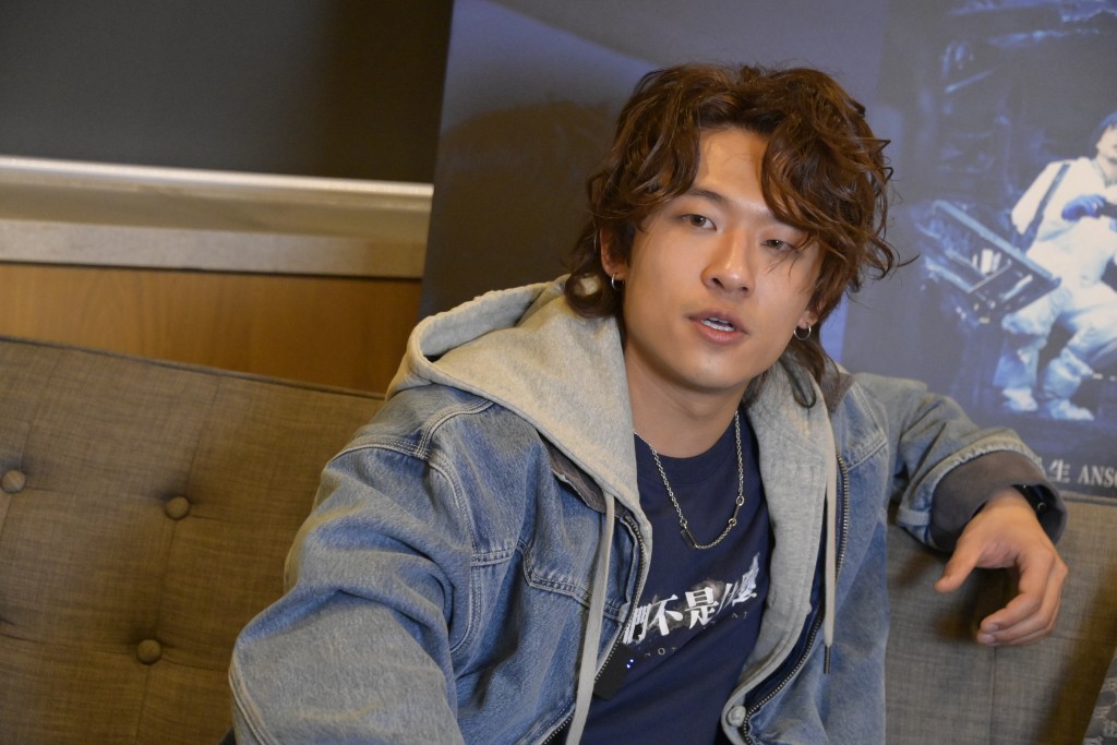 ANSONBEAN表示，實際拍攝親熱鏡頭時並不如想像困難，感覺有如比武。