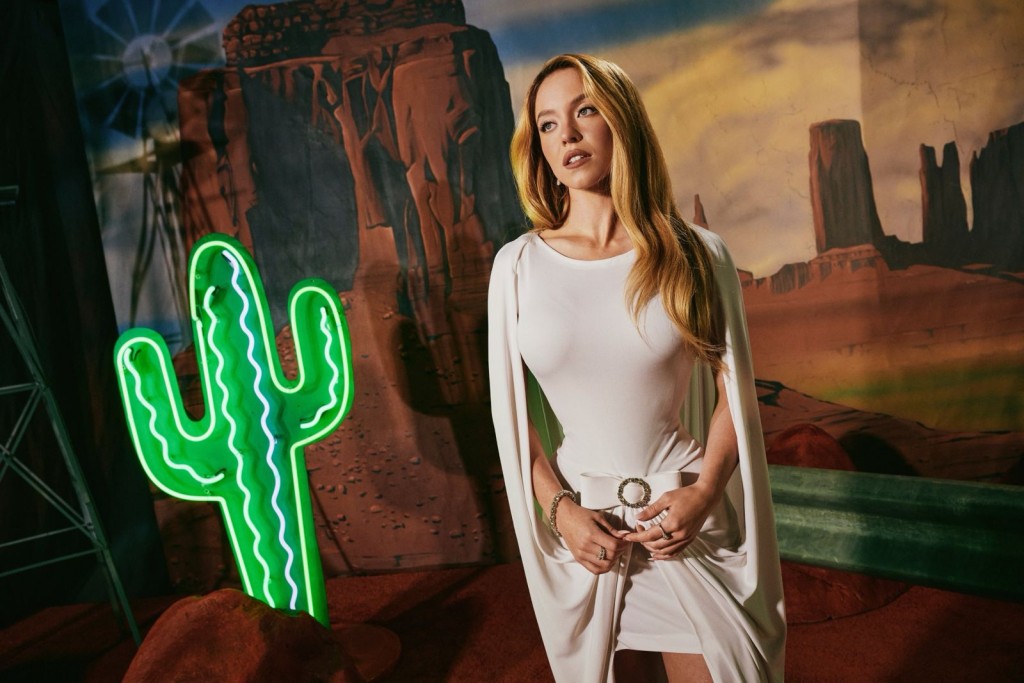 Sydney Sweeney與傳聞不和的Zendaya全程未有合照。