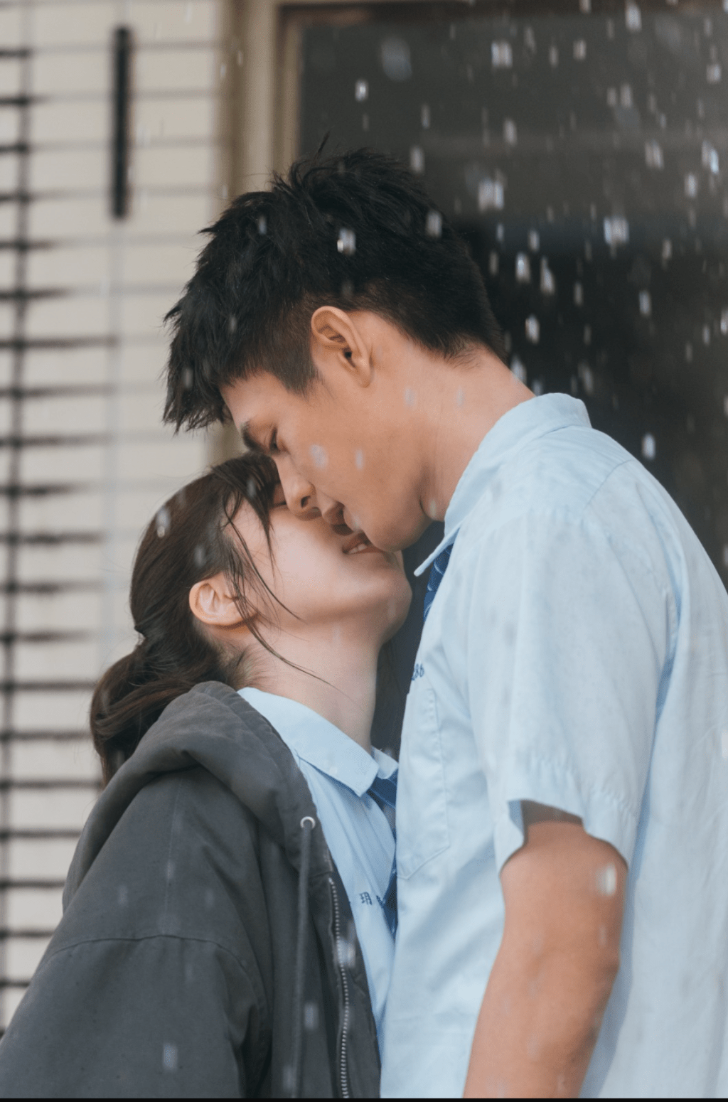 榛綦與邱以太拍攝親密鏡頭,獻上熒幕初吻坦言尷尬。