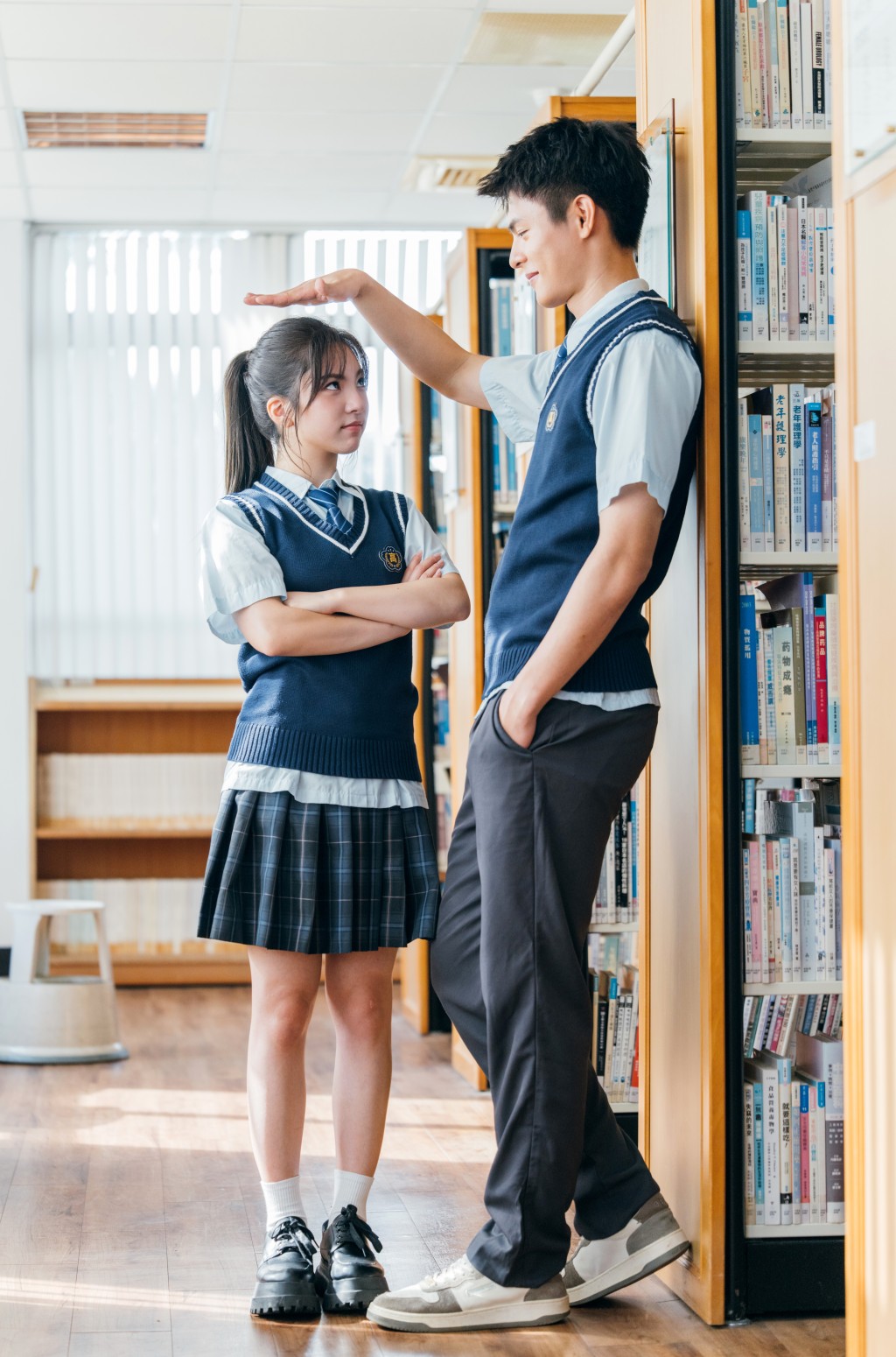 身高差距無阻MV中呈現的甜蜜愛意。