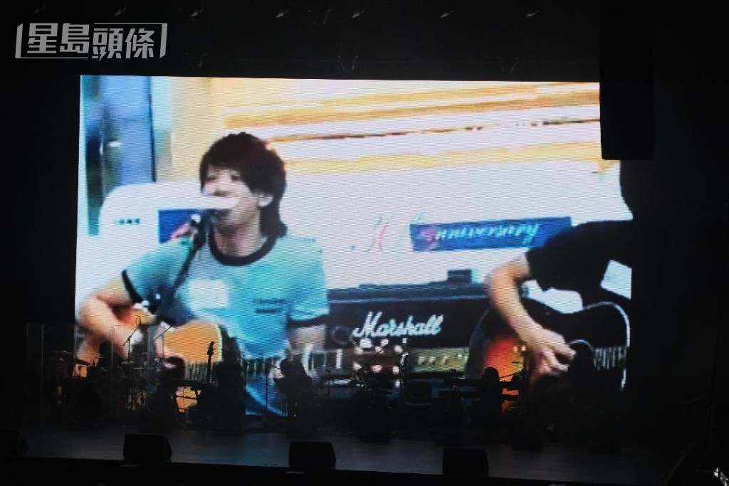 昔日街頭表演（busking）的情景。