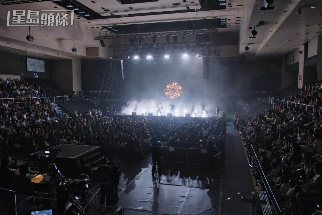 全場氣氛非常熾熱。