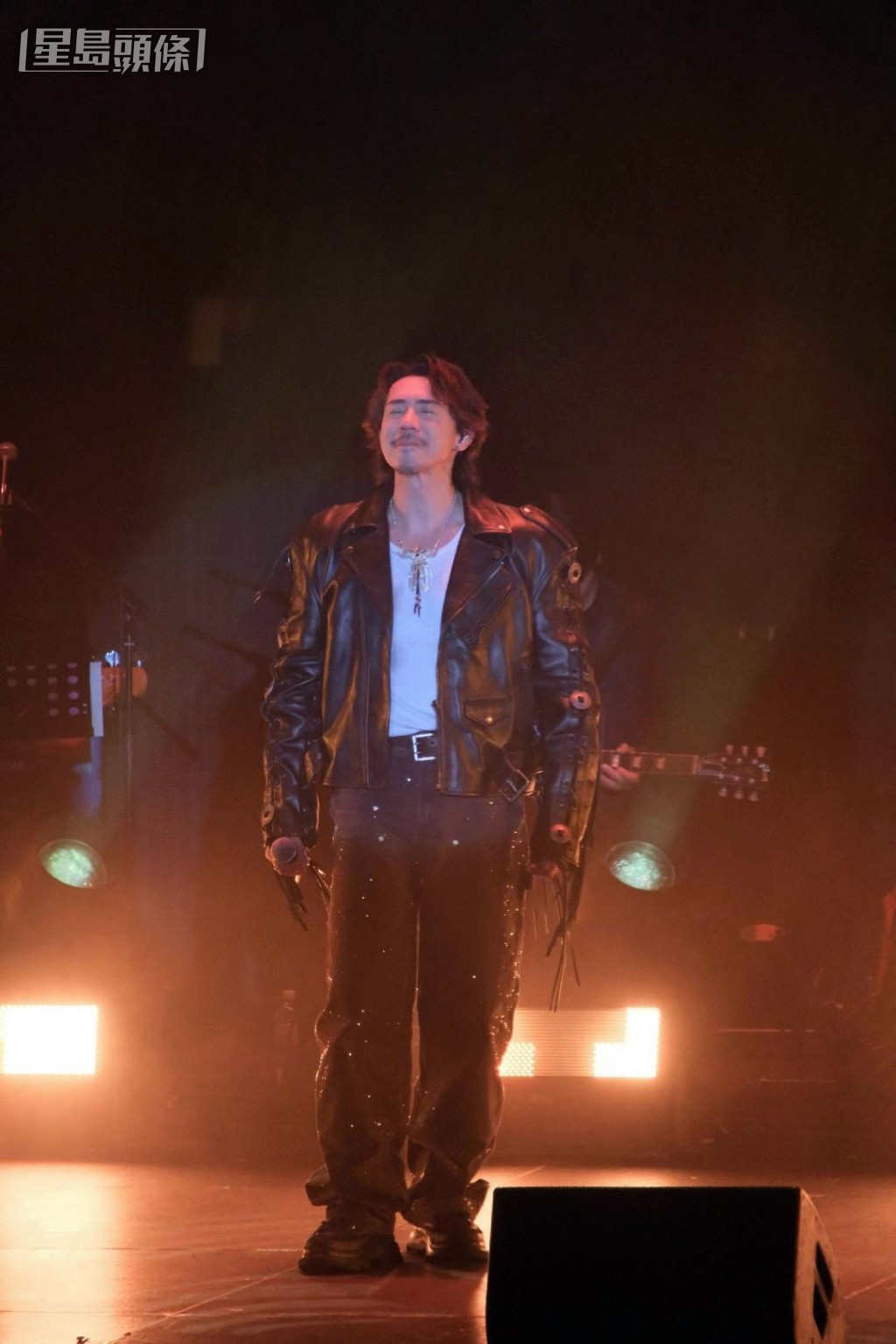 唱到《日薄西山》、《玻璃窗的我》時，張繼聰感觸落淚。