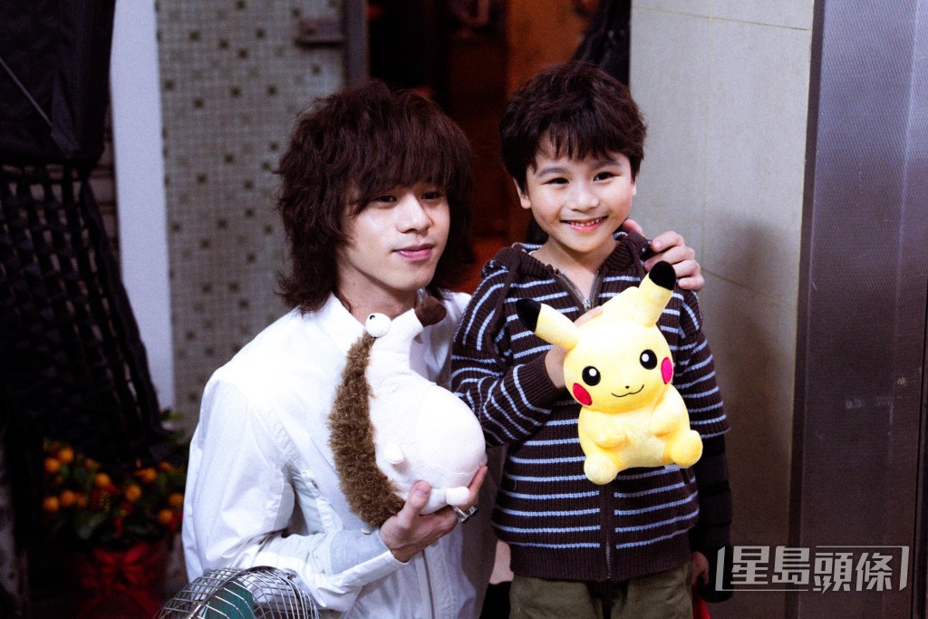 Mike繼續透過音樂進行自我對話。