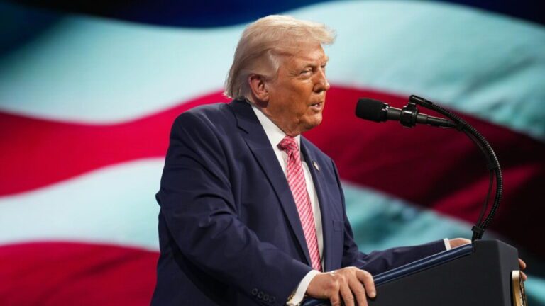 特朗普稱美伊和平協議觸手可及　警告拒談將付沉重代價