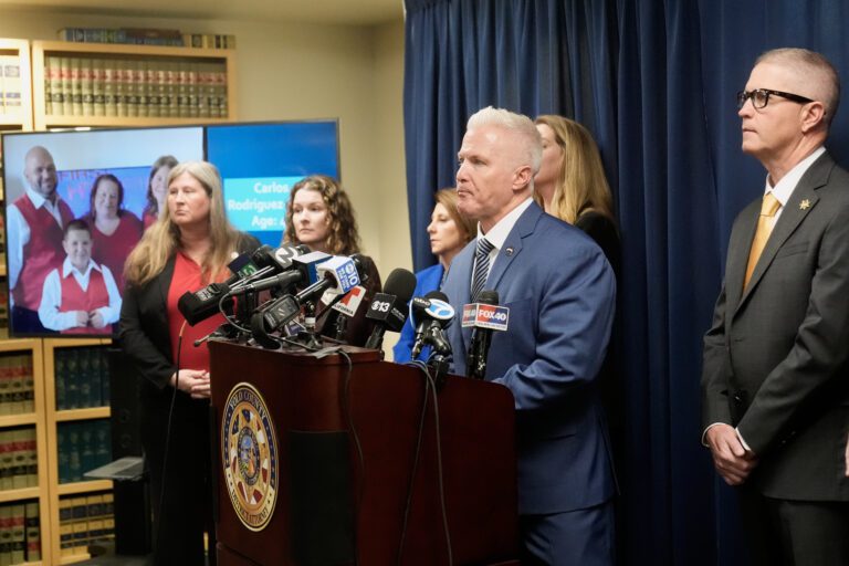 Esparto煙花爆炸案起訴　7人被捕涉7項謀殺罪｜細說燊語