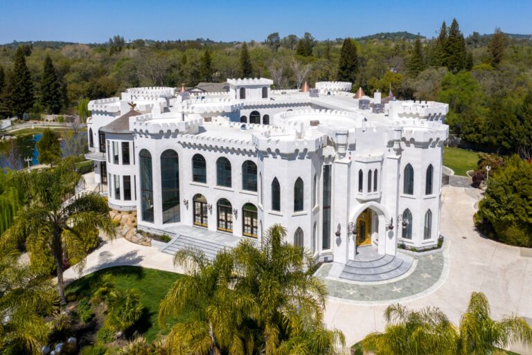 夢幻婚禮變成惡夢 場地更涉違規經營 新人告上法庭｜細說燊語