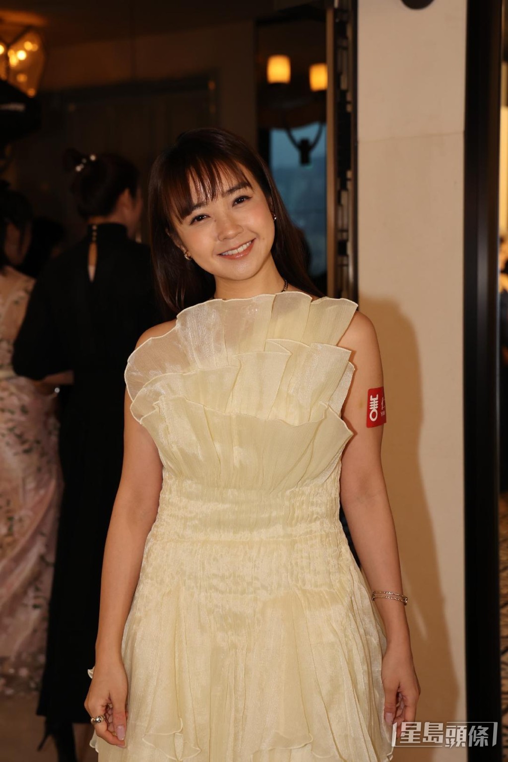 但她已將這些私訊全部封鎖。