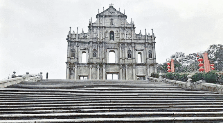 港男澳門涉醉駕撞車後逃逸 躲酒店廁所拒酒精測試被捕