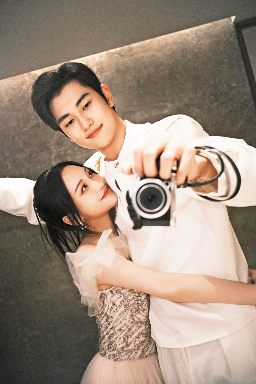 小倆口感情恩愛。網上圖片