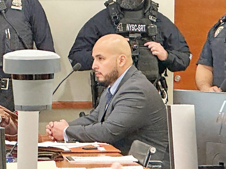 杜蘭目前被關押在雷克斯島監獄。美聯社