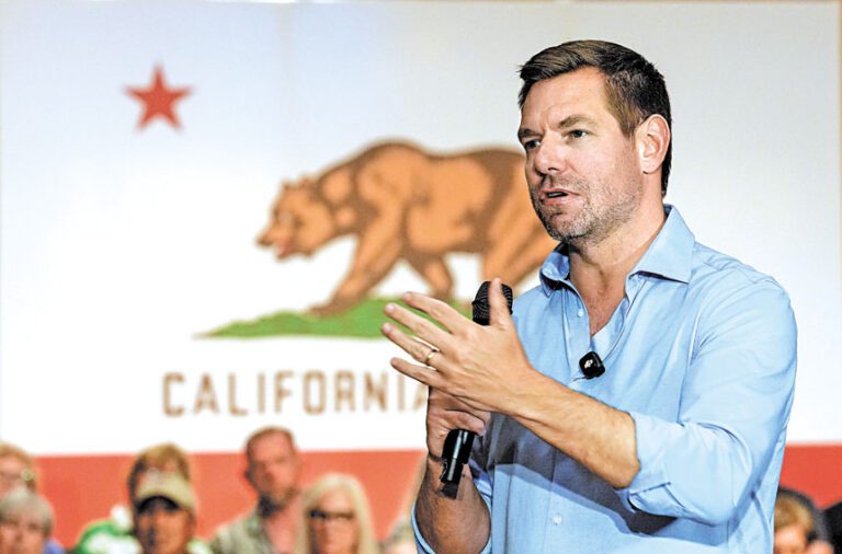 參選州長的民主黨東灣國會眾議員斯華威（Eric Swalwell）。美聯社資料圖