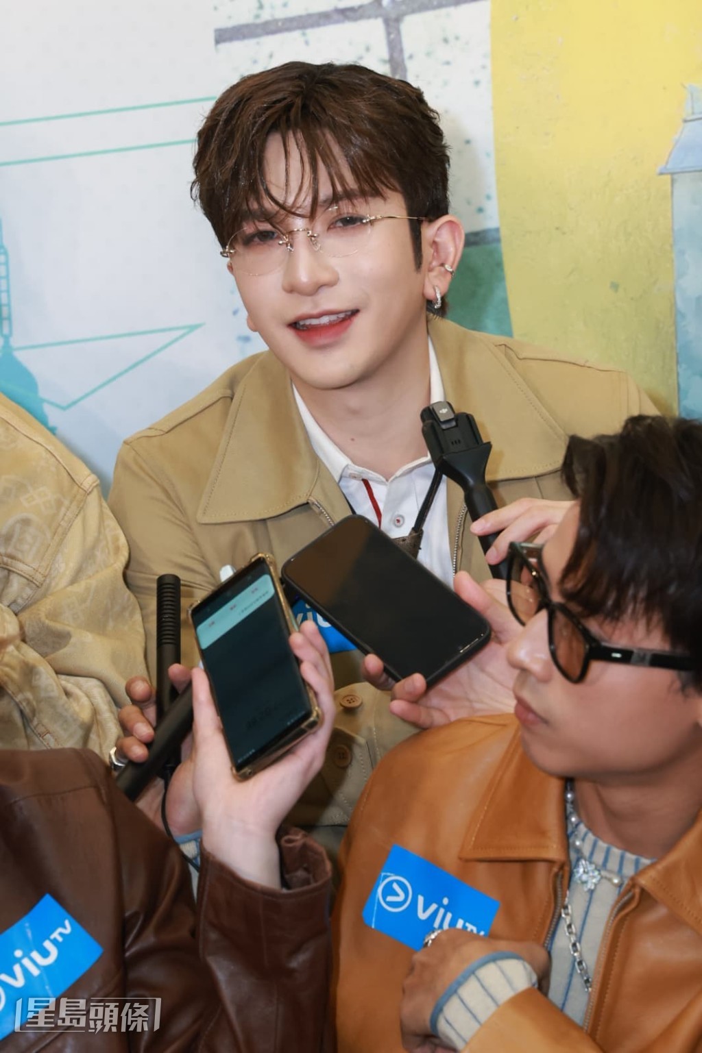 對於頒獎禮前常出現的不利傳言，盧瀚霆表示沒有留意。