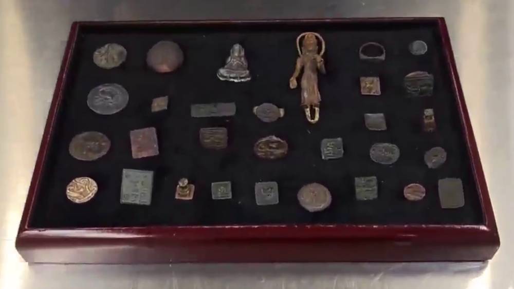 西九龍站海關偵破文物走私案 外籍旅客攜30件古物出境被截