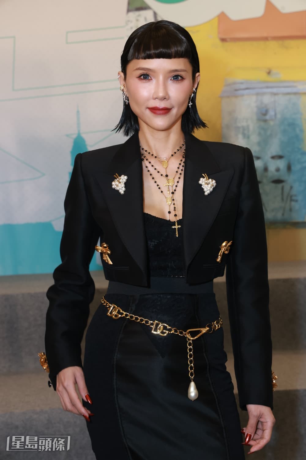 方皓玟早前因食用過多榴槤乾導致失聲，演唱會因而取消。