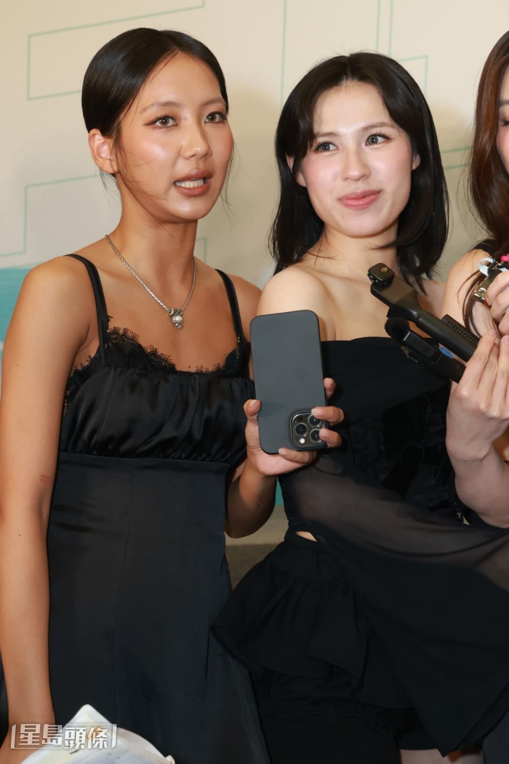 邱彥筒和陳泳伽獲得女歌手獎提名。