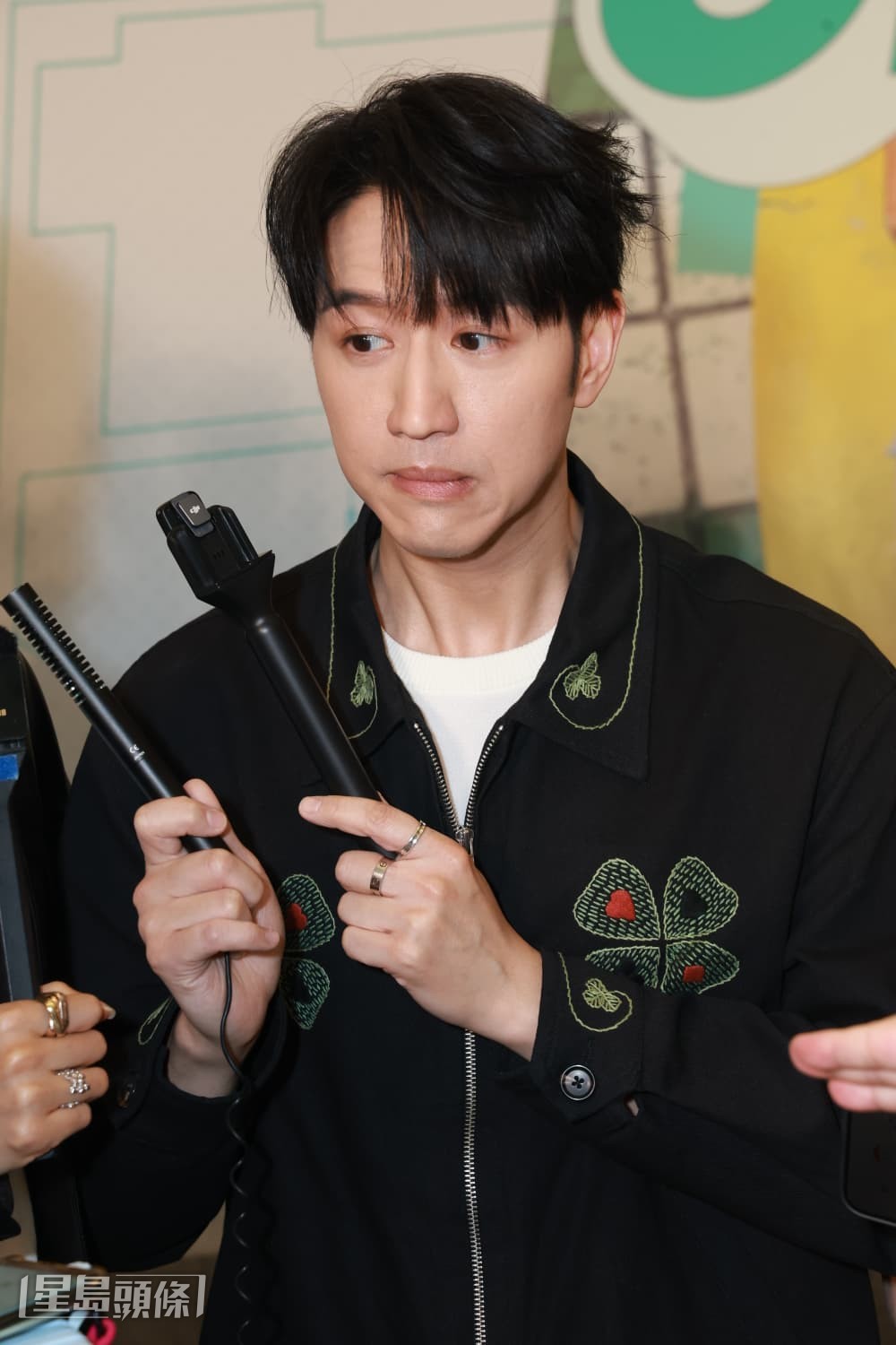 被問到是否因曾獲金獎而看淡獎項，馮允謙否認此說法。