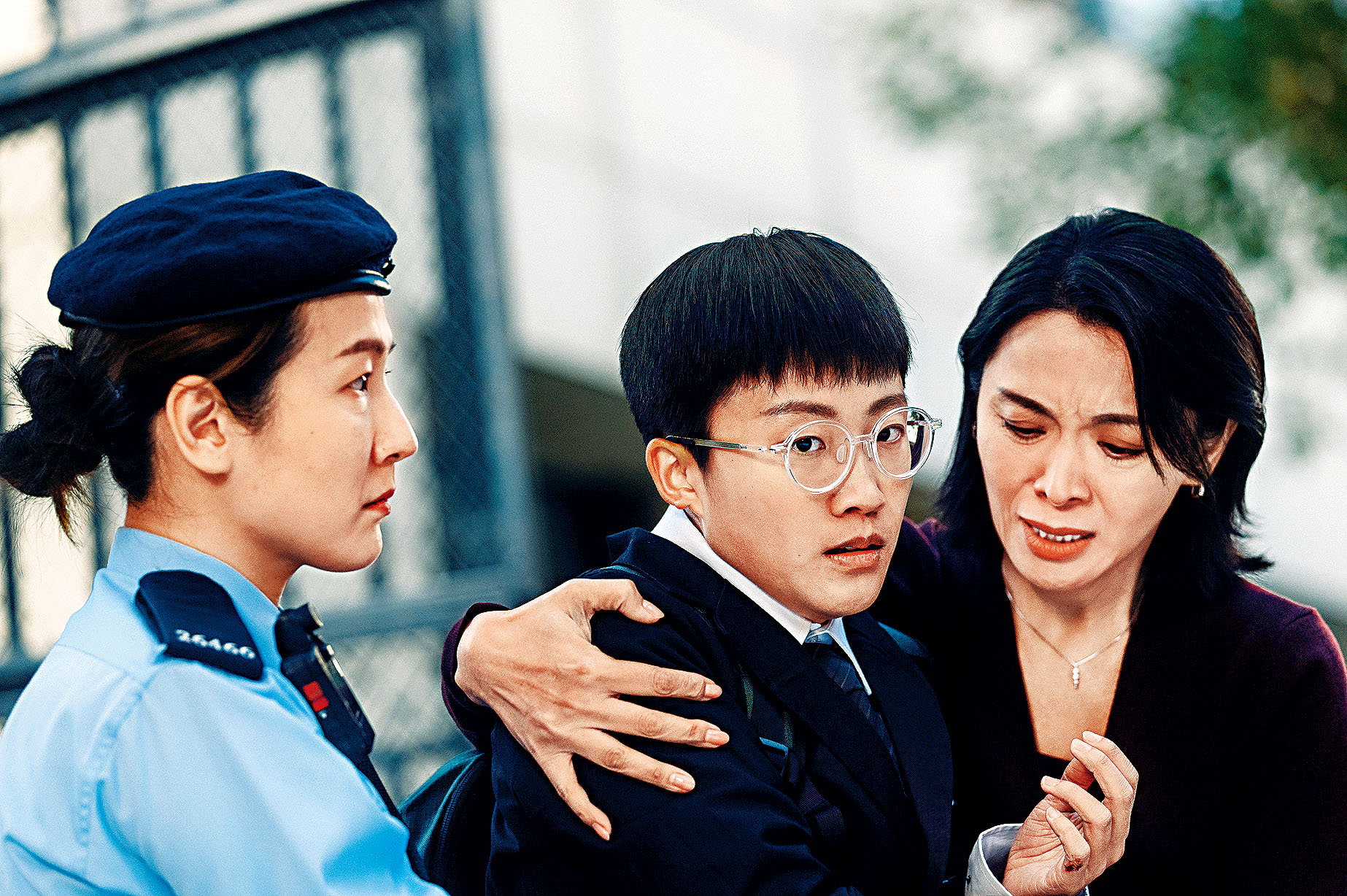 劉倬昕（左）在「天台殺人案」反串演男生，感謝飾演其母親的陳煒戲裏戲外的愛錫。