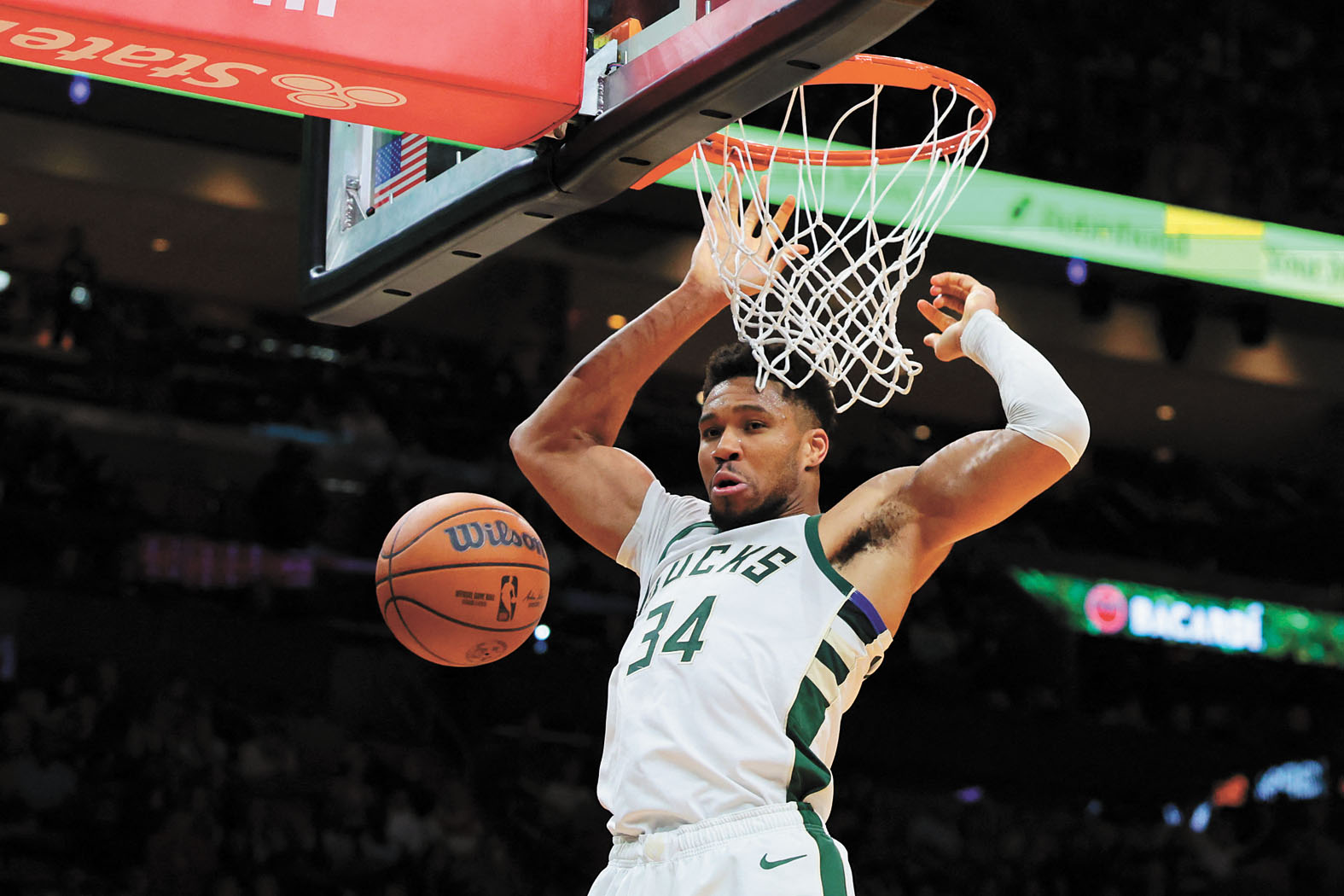 字母哥去留僵局未解，對球員球隊均非福音。資料圖片