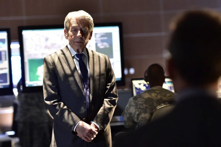 路蘭家族痛失支柱 資深演員約翰路蘭逝世 基斯杜化悼念啟蒙導師