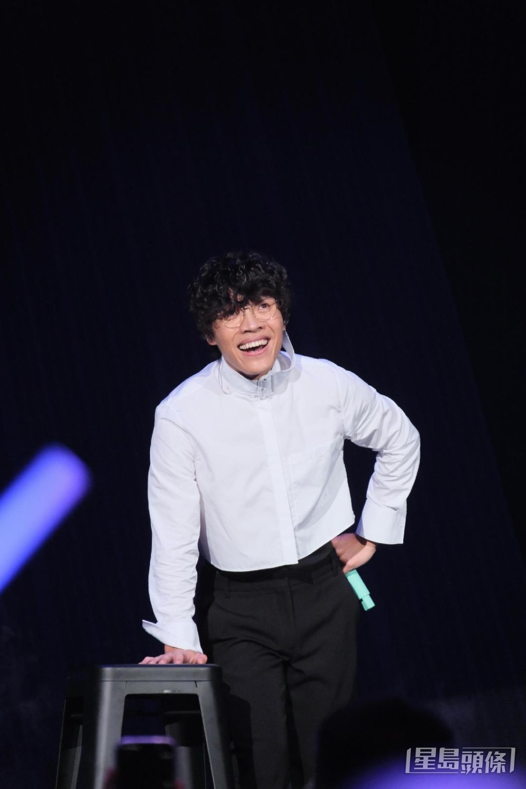 演唱《死在你的胸懷》時，盧廣仲突然考驗全場歌迷的音準。