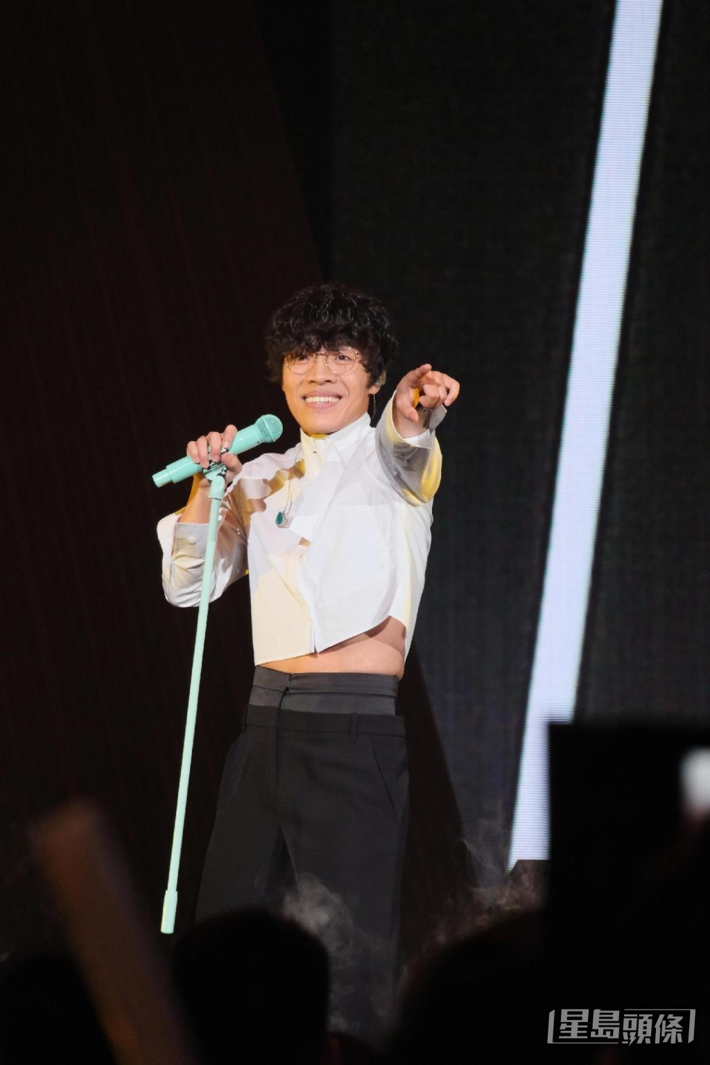 即使音調頗高，觀眾們依然能緊跟。