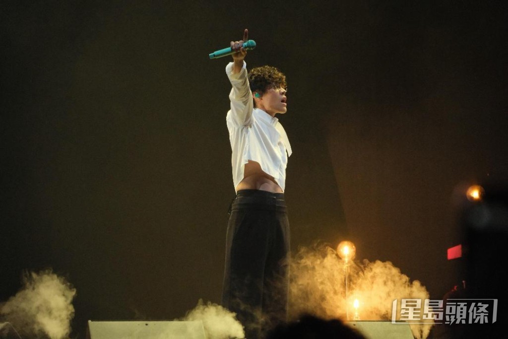 演繹的歌曲包括《Lovesong》、《才二十三》、《愛愛愛》、《蘇麗珍》、《好不容易》、《為妳寫的歌》。