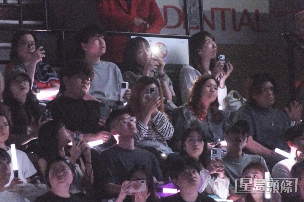 致敬環節充滿真摯情感。