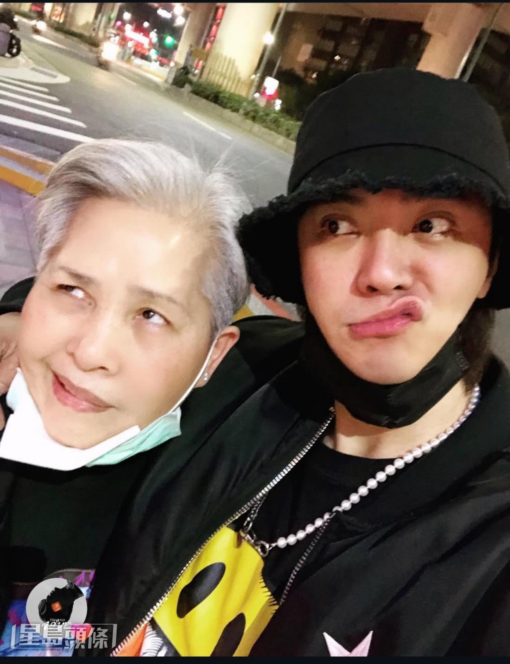 小豬與母親感情深厚,對於母親患上阿茲海默症,他自然非常擔憂。