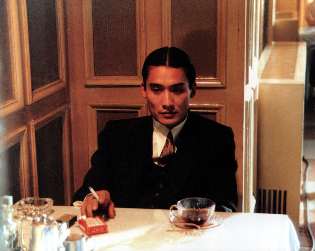 梁家輝在《阮玲玉》中飾演電影導演蔡楚生。