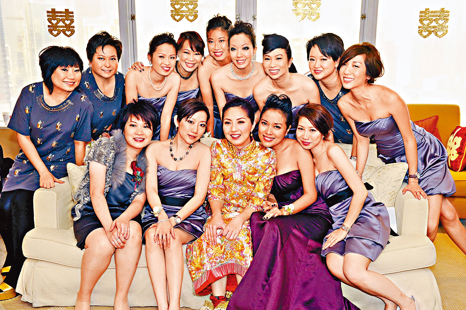 何超蕸（後左二）與楊千嬅私交甚篤，當年更是千嬅姊妹團的一員。