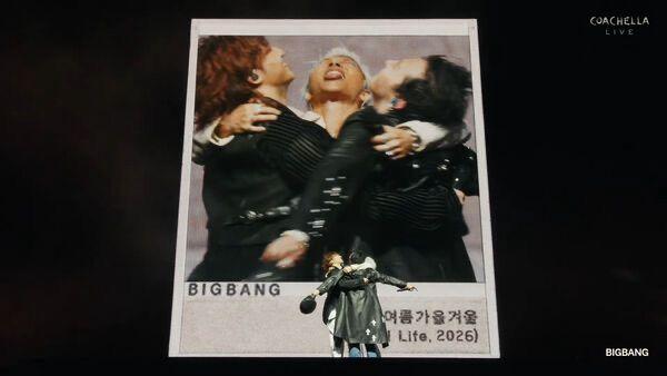 BIGBANG演唱《Still Life》時，保留了原曲中T.O.P的饒舌部分。