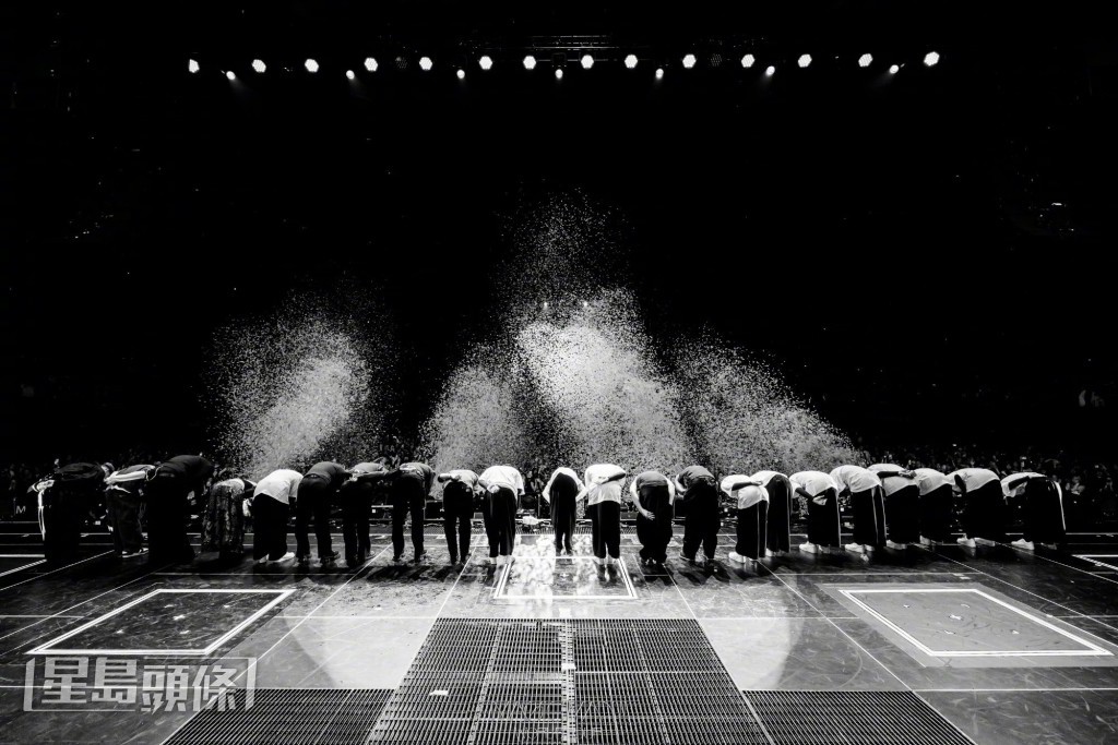 巡迴演出獲得成功。