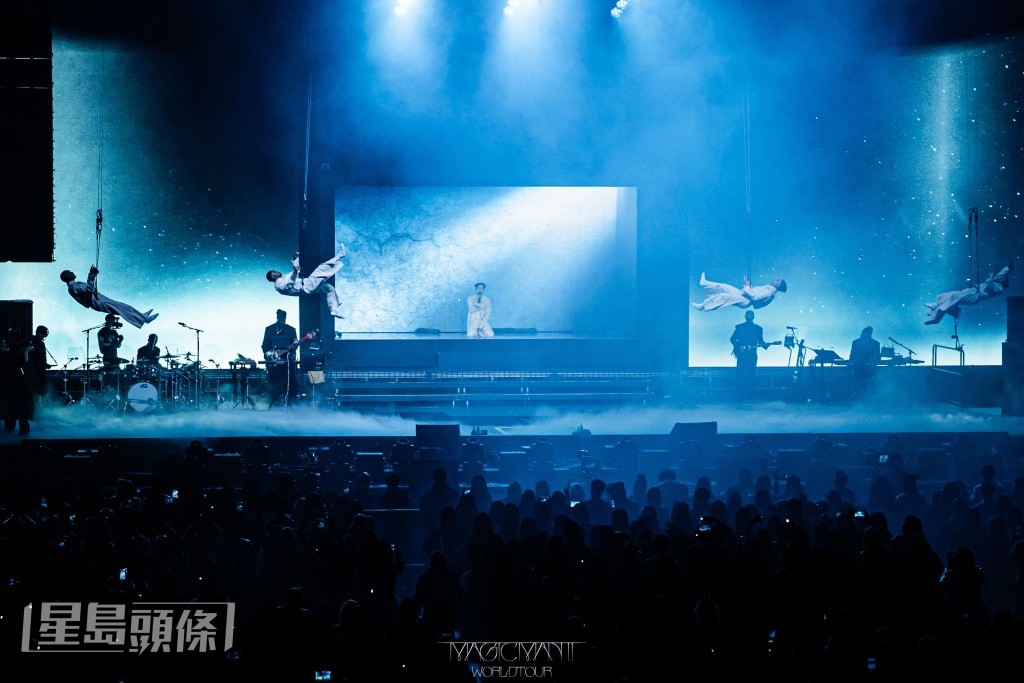 Jackson 親自負責巡演統籌工作。