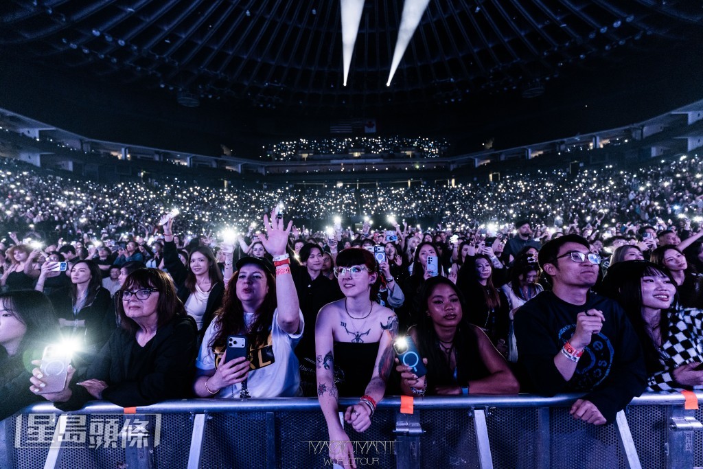 粉絲看得非常高興。