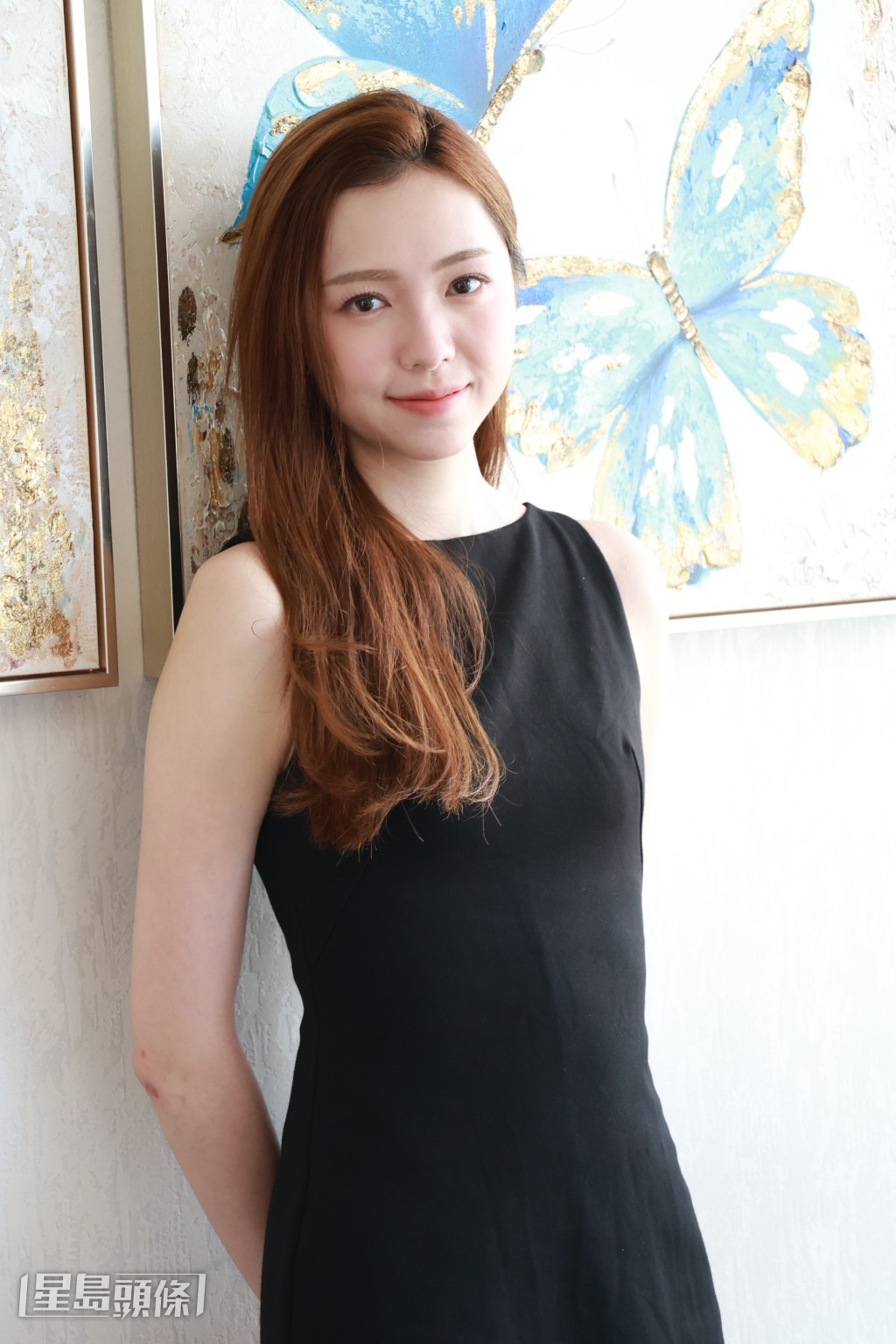 她表示演藝行業需面對很多人,自己仍在不斷學習適應。