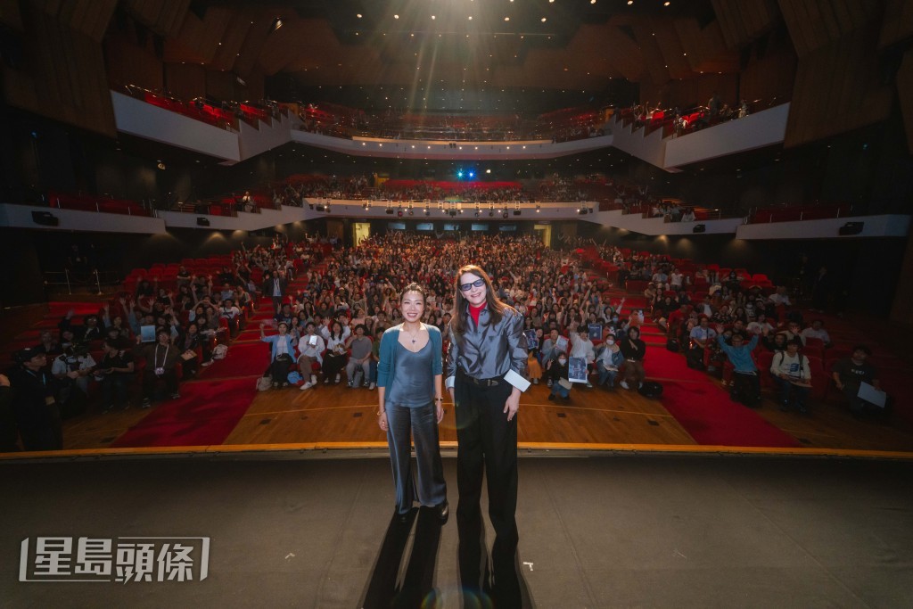 在大師班活動中,茱麗葉與現場觀眾分享她作為演員與創作者的心得體會。