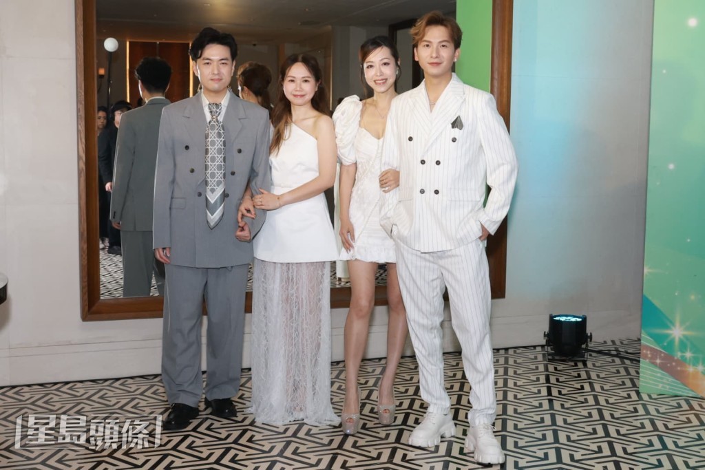 周吉佩與魏嘉信均攜同太太出席。