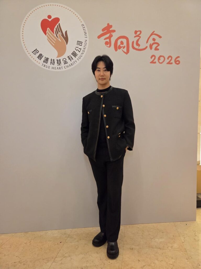 韓「最強社長」Yong Heo偕JJBABY亮相香港慈善齋宴 張耀揚讚高大
