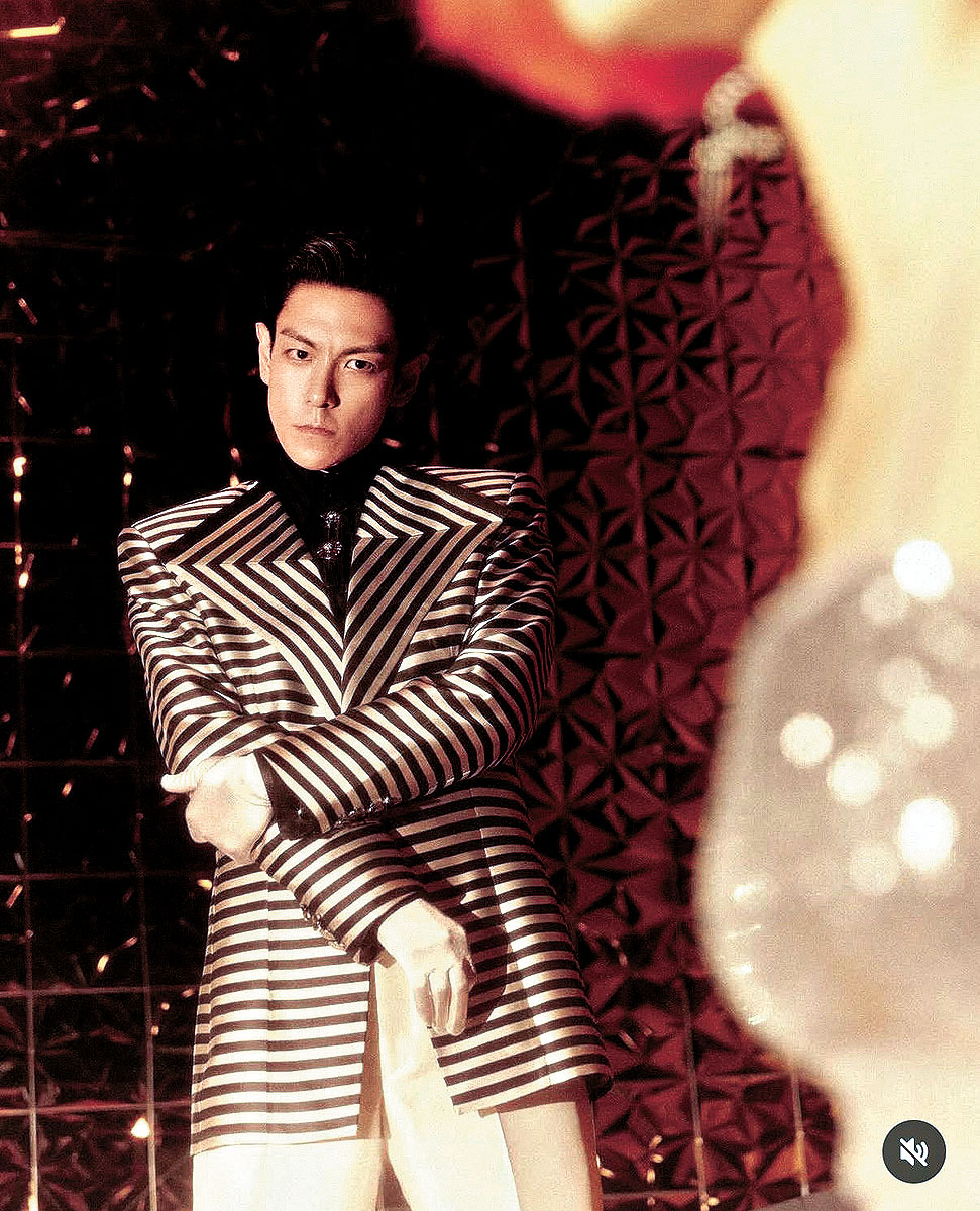 ■結尾BIGBANG演唱《Still Life》時，保留了T.O.P Rap的部分。