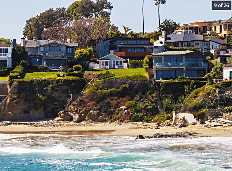 拉古納灘藍色濱海迷你小木屋售價高達1880萬。Zillow