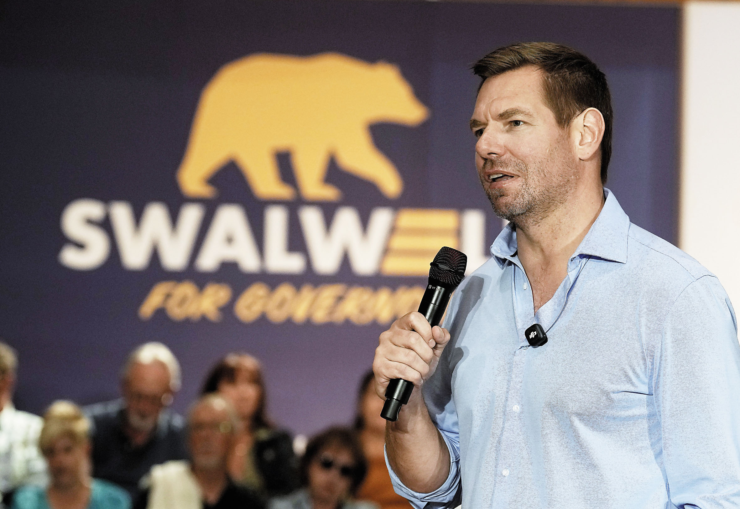 加州民主黨聯邦眾議員斯華威週一（13日）宣布，將辭去國會職務。美聯社