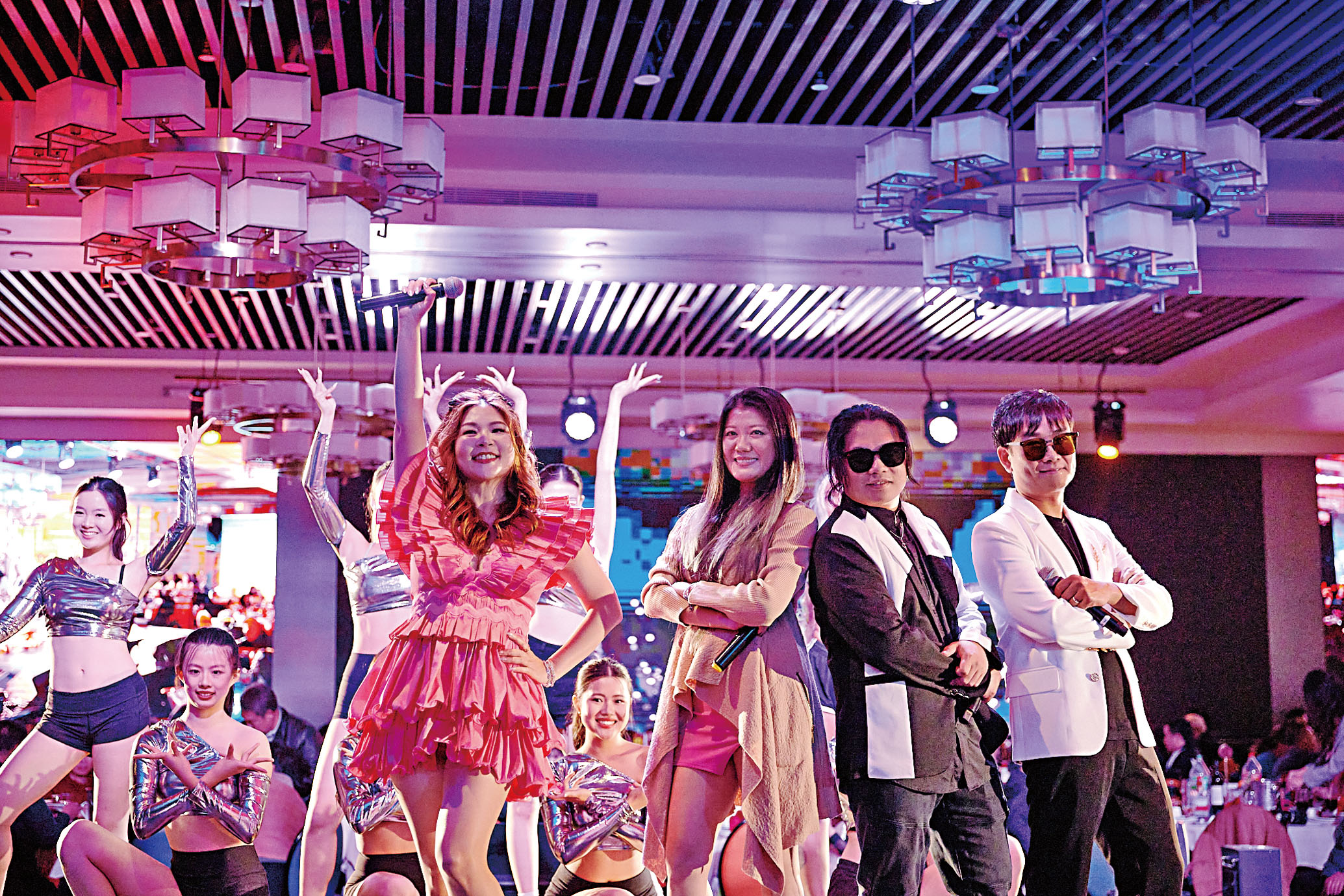 《時空穿越音樂劇》演出歌手王潤華、江政章、胡家明、王璐璐。