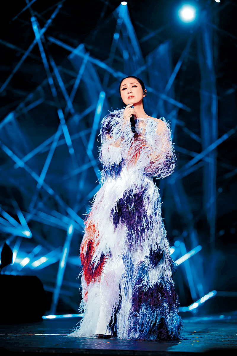 千嬅在成都騷堅持以全粵語歌單上場。