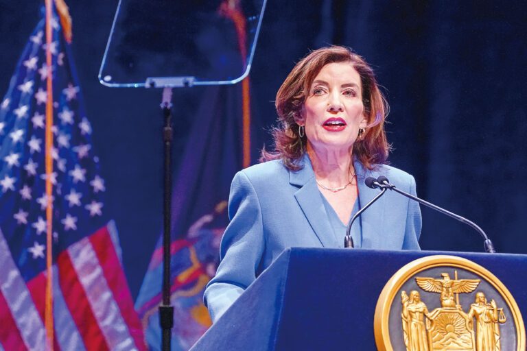 胡楚將正式提議對紐約市價值500萬元或以上的第二房產徵收年度稅收附加費。 Cindy Schultz/紐約時報