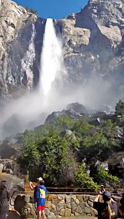 優山美地國家公園發帖，提醒民眾注意戲水安全。優山美地國家公園