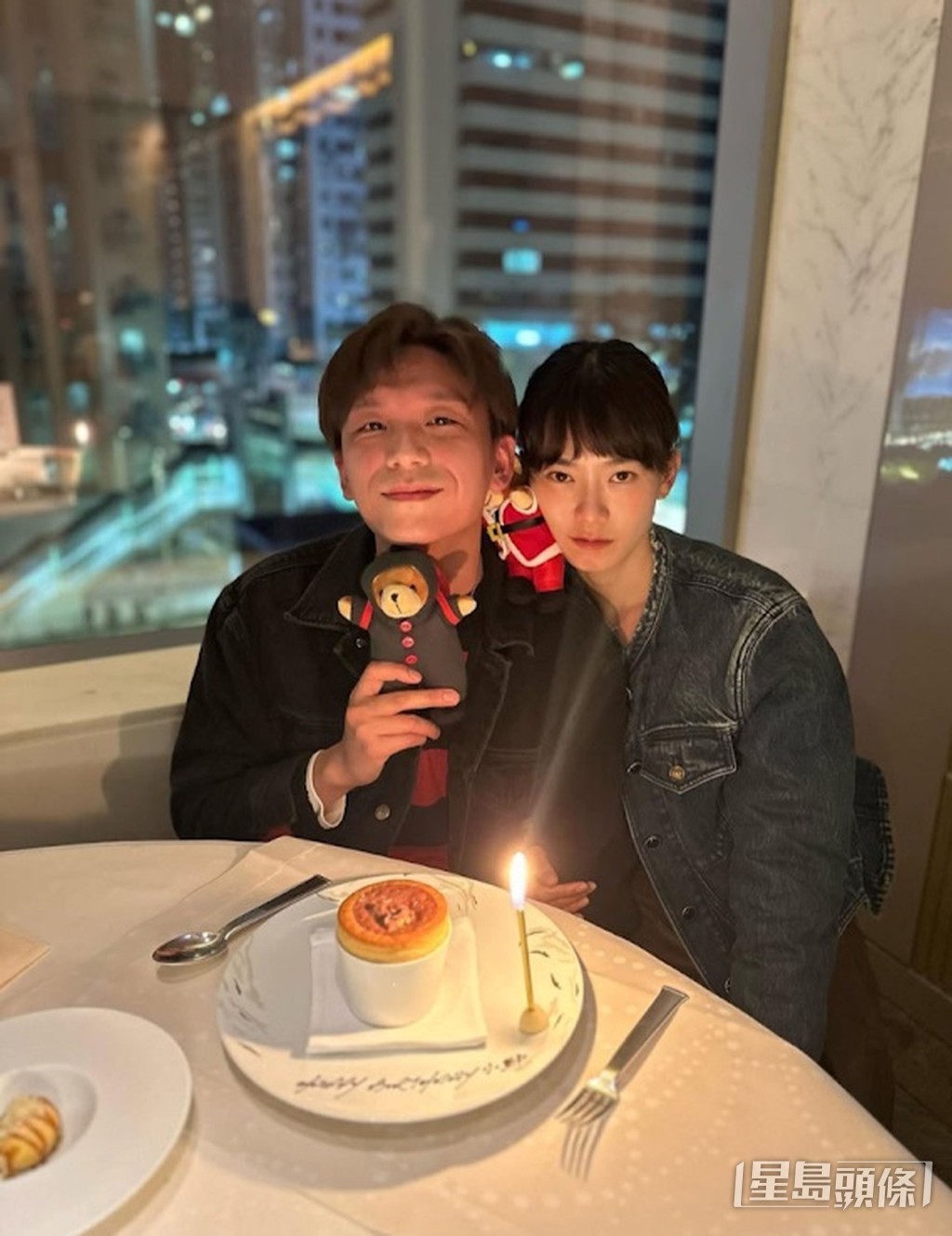 廖子妤受訪時，稱讚男友盧鎮業為人善良。